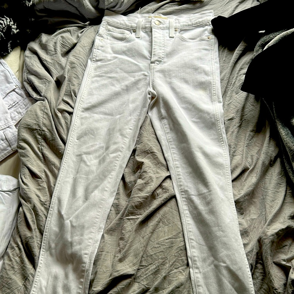 Women’s White high rise skinny jeans